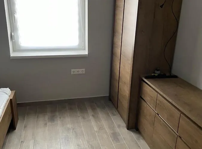 Apartament Siraly 2 *